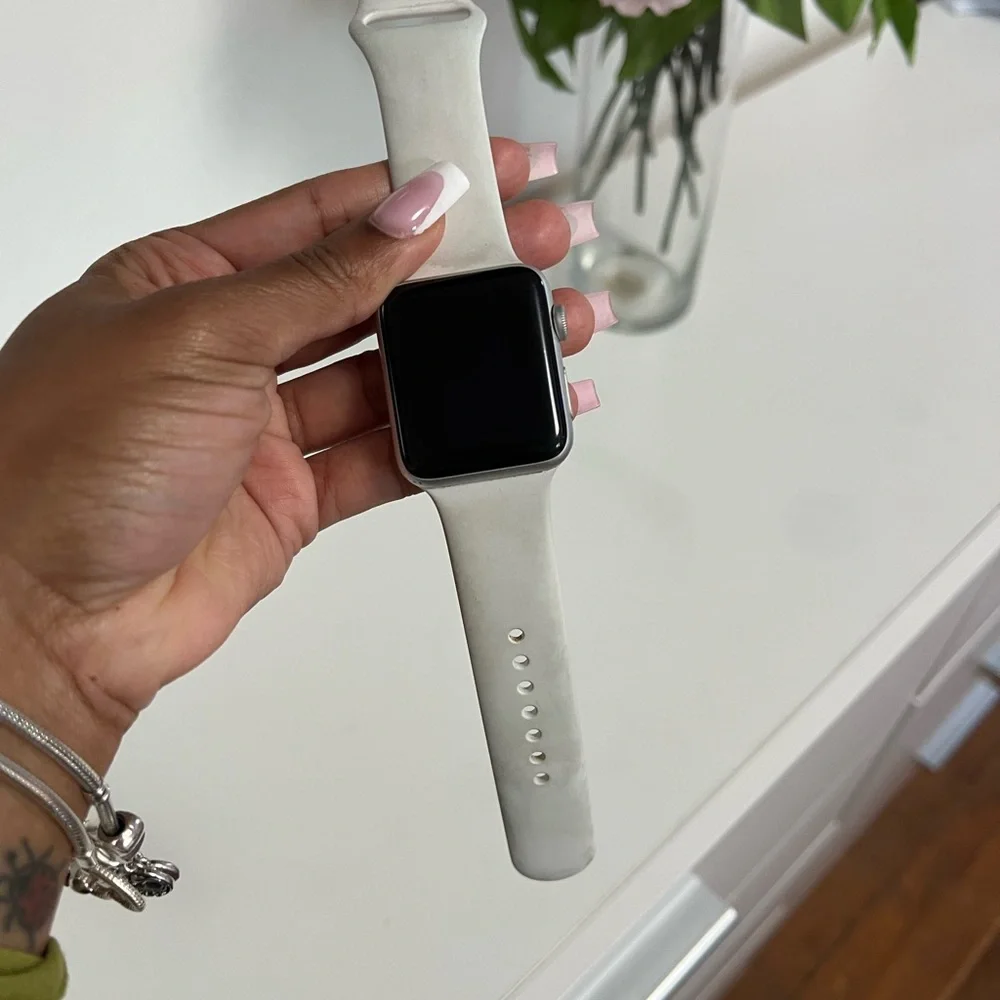 Apple Watch Series 3 - Picture 3 of 5